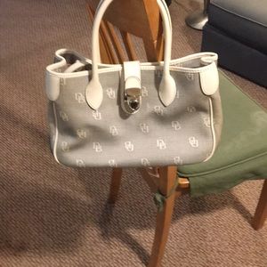 Dooney & Bourke purse